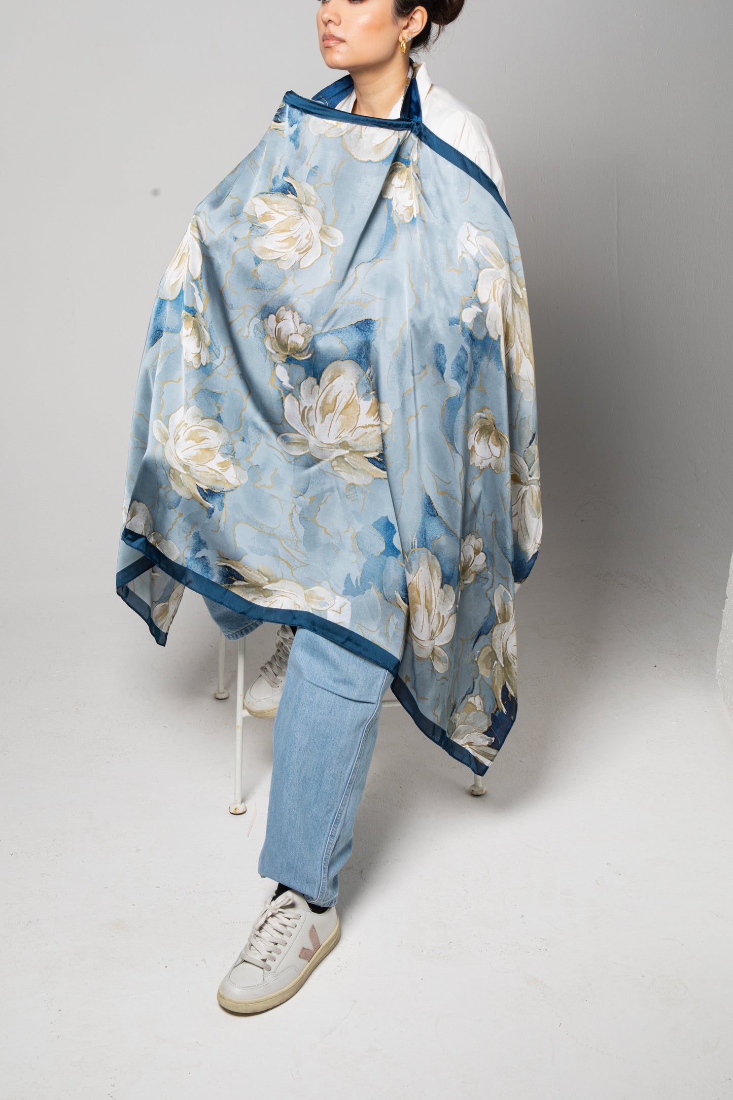 The Luxury Nursing Shawl - Water Lily