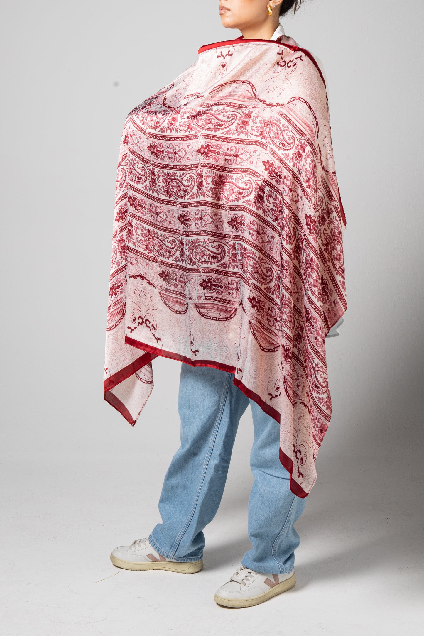 The Luxury Breastfeeding Shawl - Gift For Baby Shower