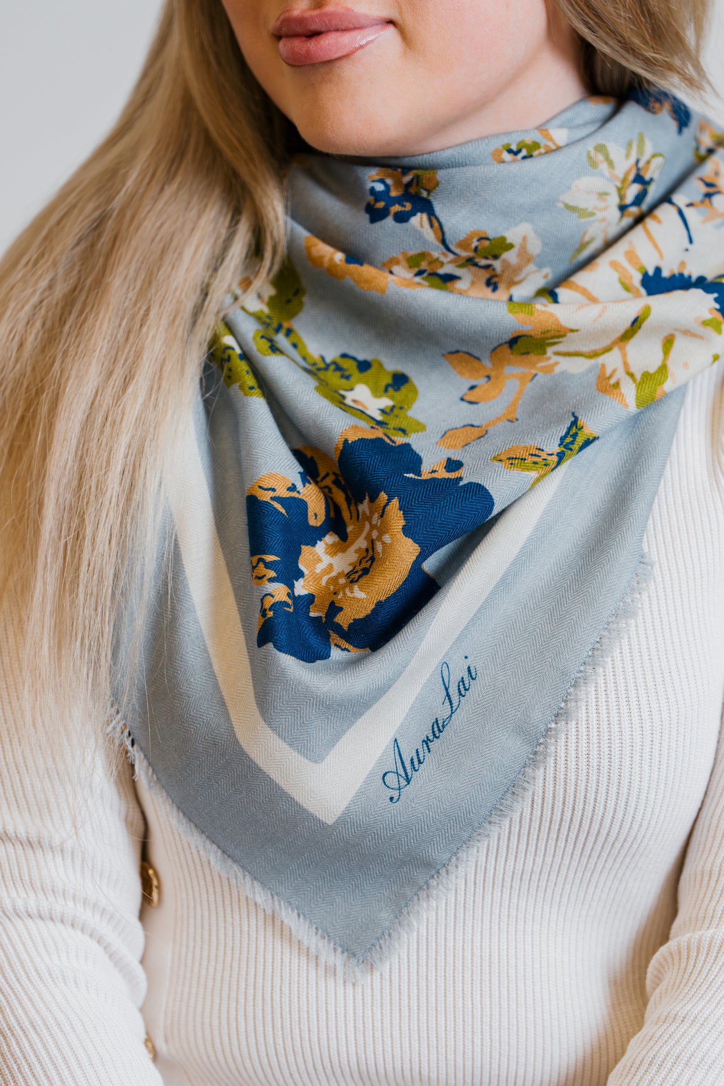 Aura Premium Breastfeeding Cover - Petal Sky