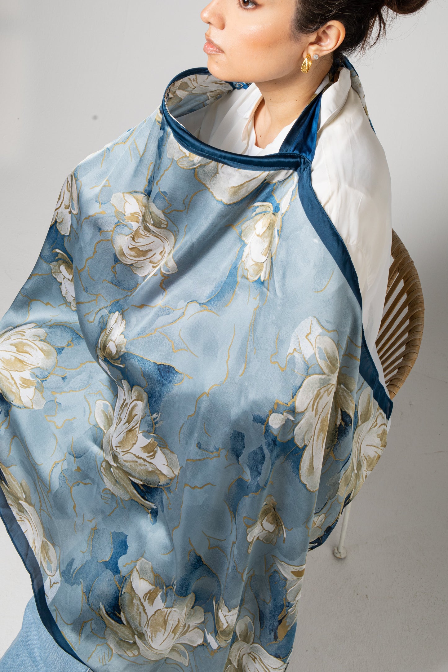 Blue Breastfeeding Shawl - Auralaiofficial 