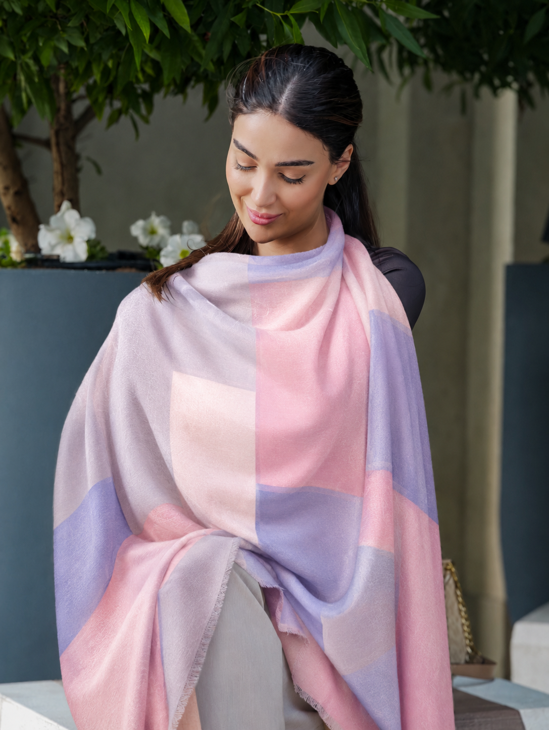 Aura Cashmere Breastfeeding Cover - Halo