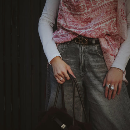 Red UK Breastfeeding Cover - Auralai