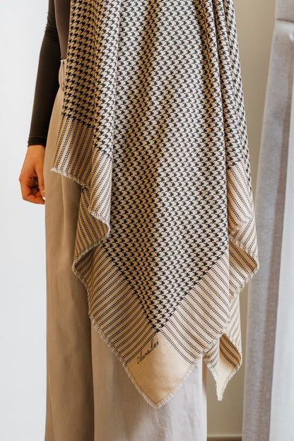 Aura Cashmere Breastfeeding Cover - Heritage Weave - AuraLai