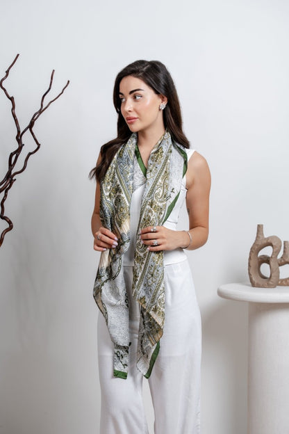 Breastfeeding Cover in Dune Bloom - AuraLai