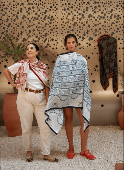 Breastfeeding Cover in Sky Haze - AuraLai